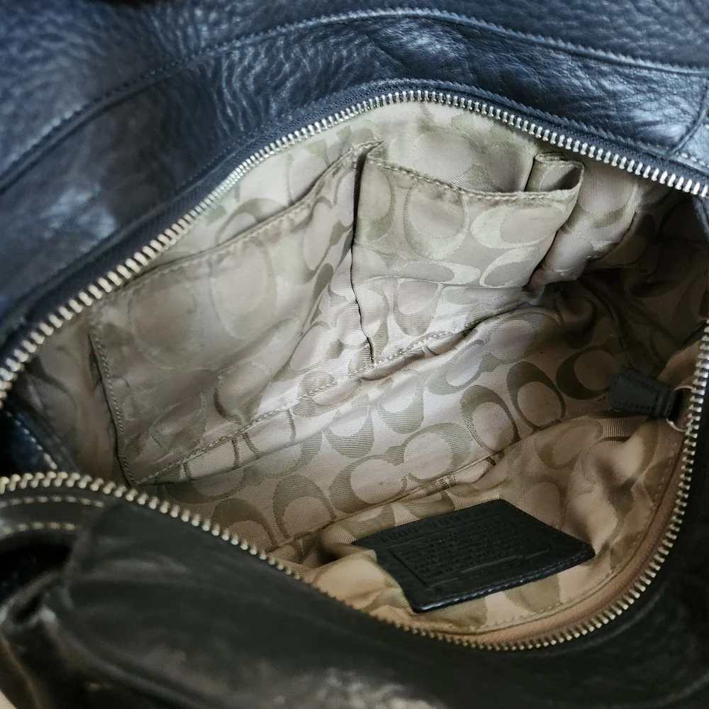 Coach Vintage A06S-5031 Pebbled Leather Bag - Picture 12 of 14